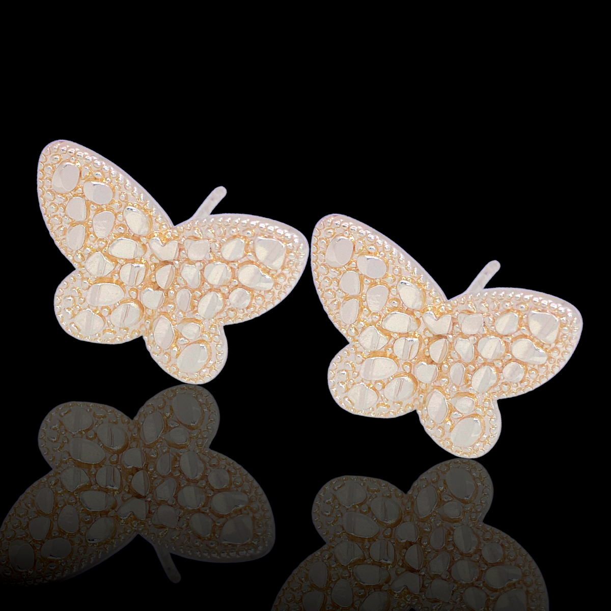 ✨🦋✨🦋💎DIAMOND CUT NUGGET BUTTERFLY STUD EARRINGS✨🦋✨🦋💎