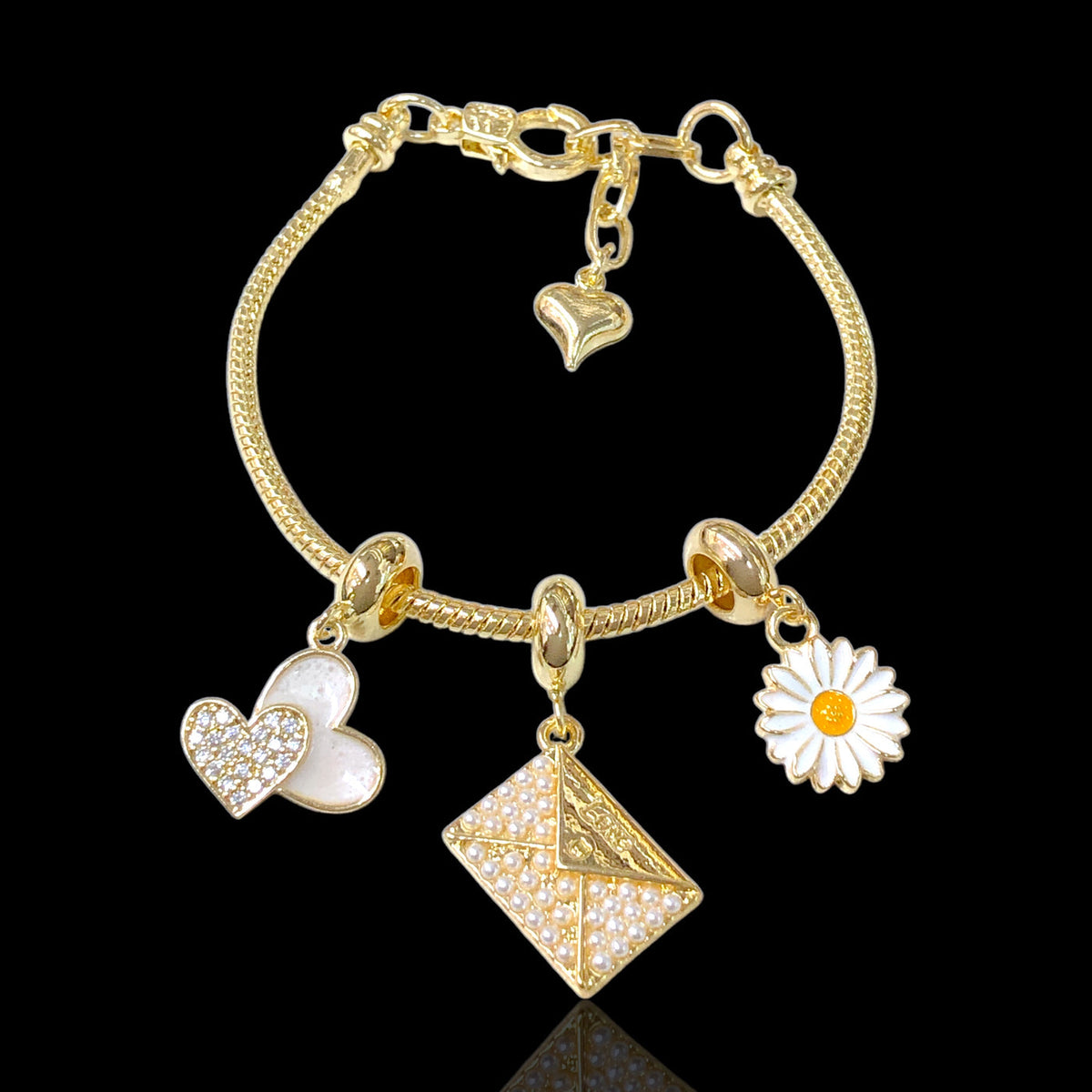 PARIS LOVE CHARMS BRACELET🌼✨💛🤍💌